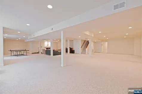 62 Johnson Avenue Englewood Cliffs NJ 07632