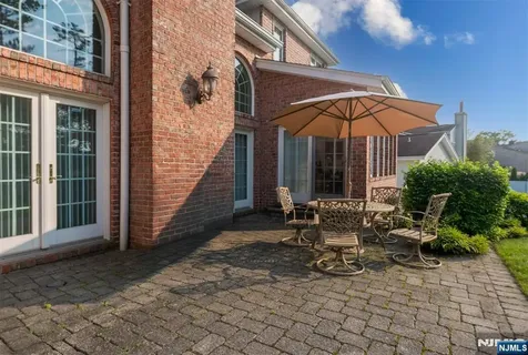 62 Johnson Avenue Englewood Cliffs NJ 07632