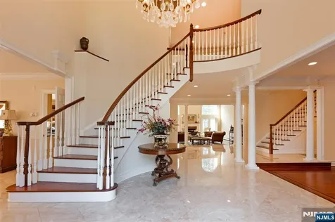 62 Johnson Avenue Englewood Cliffs NJ 07632