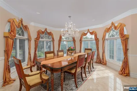 62 Johnson Avenue Englewood Cliffs NJ 07632