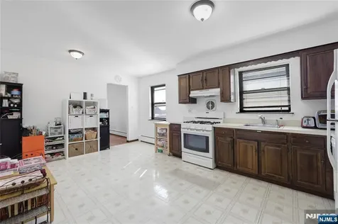 91 Myrtle Avenue Edgewater NJ 07020