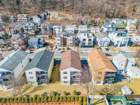 91 Myrtle Avenue Edgewater NJ 07020