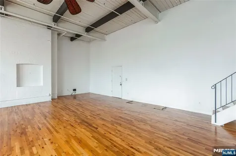 350 Scotland Road Orange NJ 07050