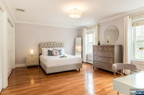 16 Reeds Lane Woodcliff Lake NJ 07677