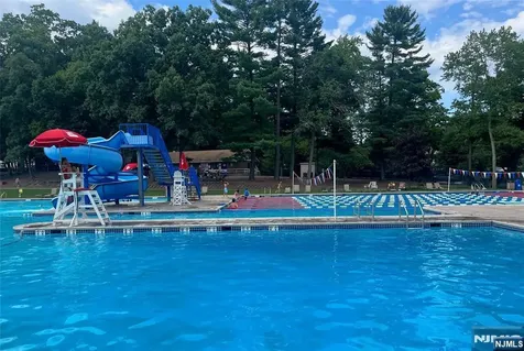 16 Reeds Lane Woodcliff Lake NJ 07677