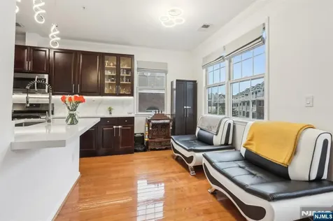 333 Oswego Court West New York NJ 07093
