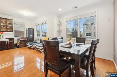 333 Oswego Court West New York NJ 07093