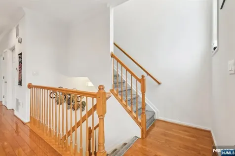 333 Oswego Court West New York NJ 07093