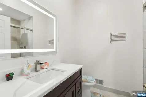 333 Oswego Court West New York NJ 07093