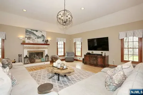 623 Echo Glen Avenue River Vale NJ 07675