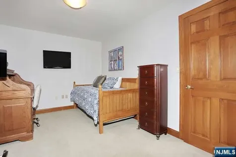 623 Echo Glen Avenue River Vale NJ 07675