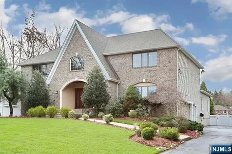 623 Echo Glen Avenue River Vale NJ 07675