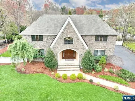 623 Echo Glen Avenue River Vale NJ 07675
