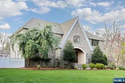 623 Echo Glen Avenue River Vale NJ 07675