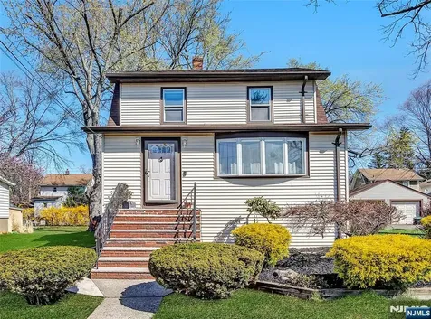 32 1st Street Dumont NJ 07628