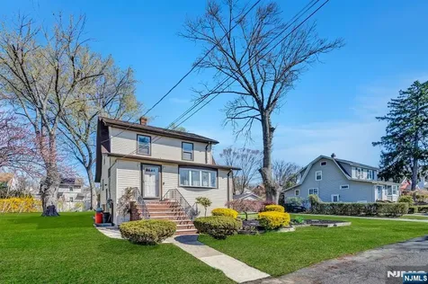 32 1st Street Dumont NJ 07628