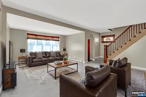 32 1st Street Dumont NJ 07628