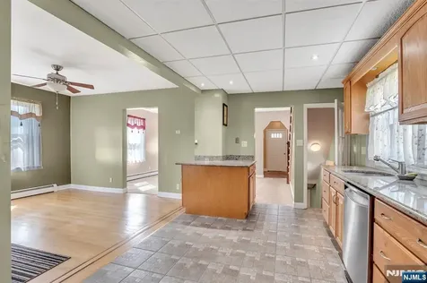 32 1st Street Dumont NJ 07628