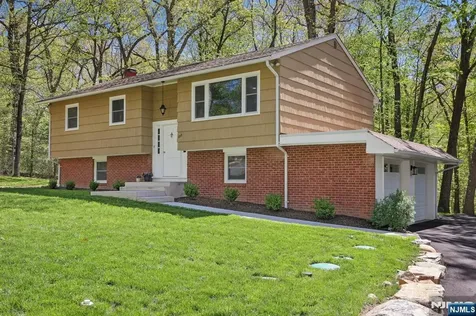 353 Conklintown Road Ringwood NJ 07456