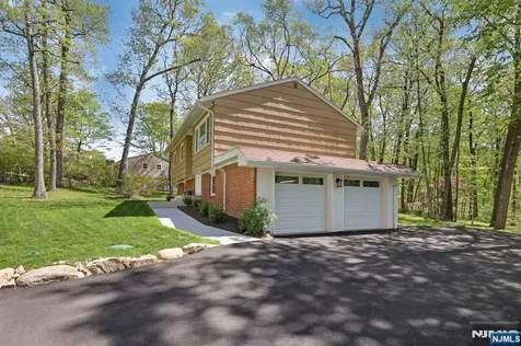 353 Conklintown Road Ringwood NJ 07456