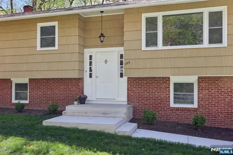 353 Conklintown Road Ringwood NJ 07456