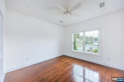 2 Bona Court Park Ridge NJ 07656