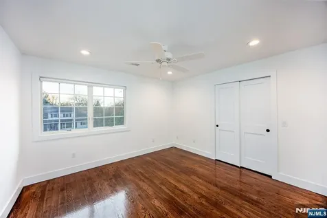 2 Bona Court Park Ridge NJ 07656