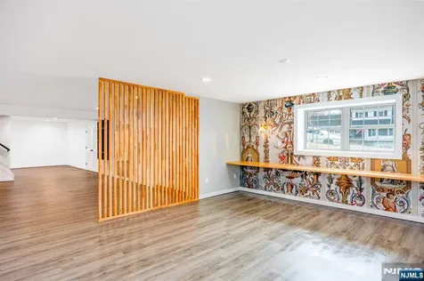 2 Bona Court Park Ridge NJ 07656