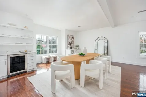 2 Bona Court Park Ridge NJ 07656