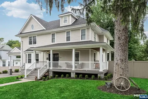 334 Durie Avenue Closter NJ 07624