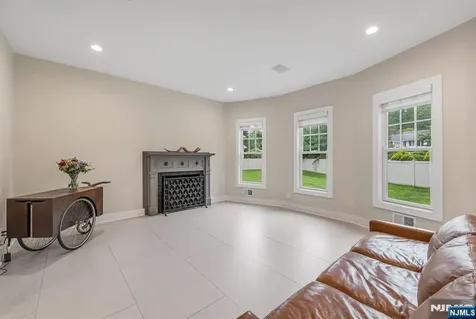 334 Durie Avenue Closter NJ 07624