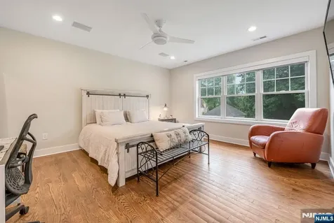 334 Durie Avenue Closter NJ 07624