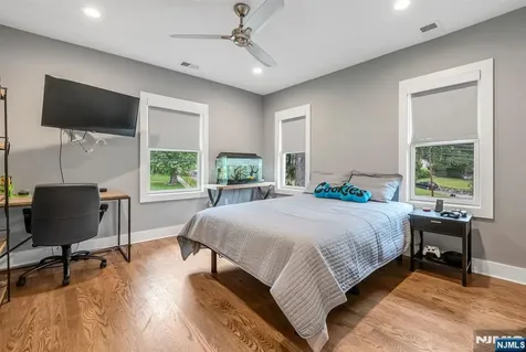 334 Durie Avenue Closter NJ 07624