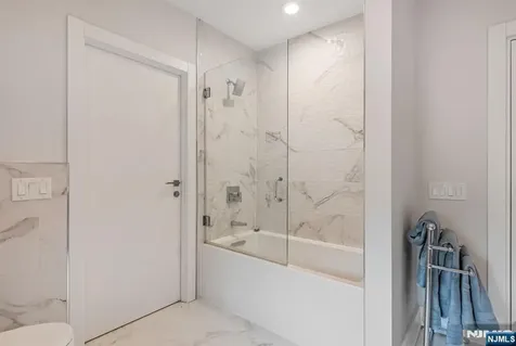 334 Durie Avenue Closter NJ 07624