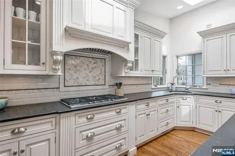 24 Murray Avenue Ridgewood NJ 07450
