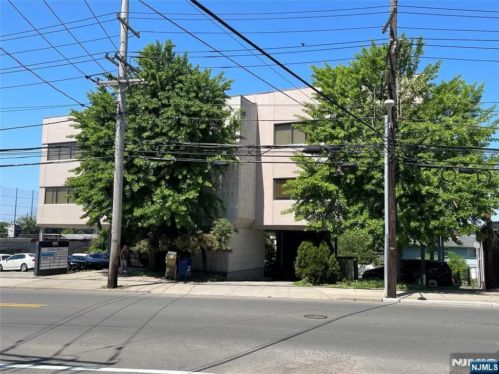 111 Grand Avenue Palisades Park NJ 07650