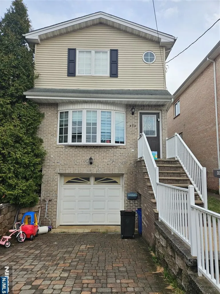 450 Lincoln Street Palisades Park NJ 07650