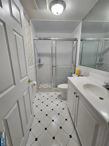 450 Lincoln Street Palisades Park NJ 07650