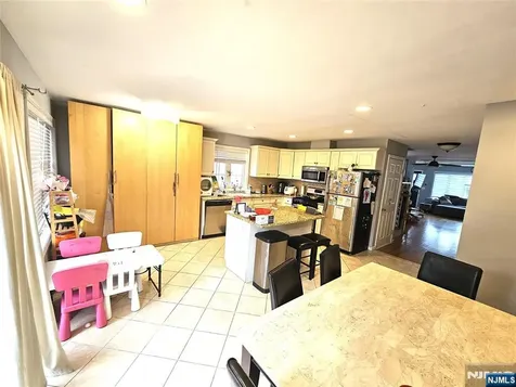 450 Lincoln Street Palisades Park NJ 07650