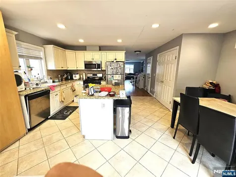 450 Lincoln Street Palisades Park NJ 07650