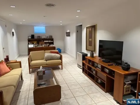 467 Grandview Terrace Leonia NJ 07605