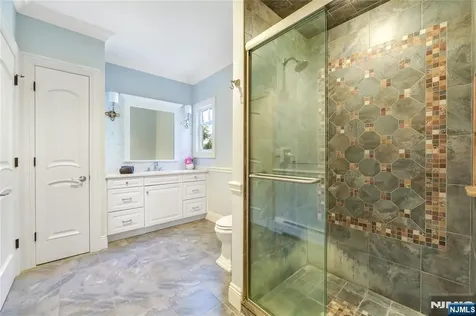 111 Van Riper Lane Woodcliff Lake NJ 07677