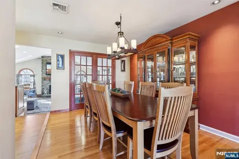 87 Wayne Court North Haledon NJ 07508