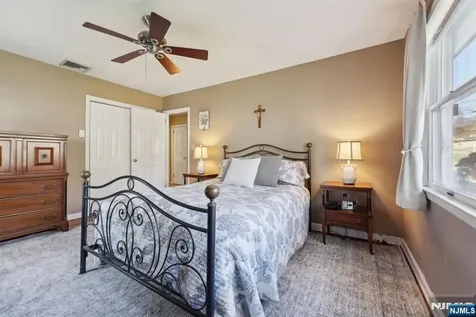 87 Wayne Court North Haledon NJ 07508