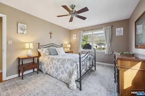 87 Wayne Court North Haledon NJ 07508