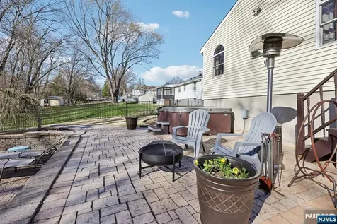 87 Wayne Court North Haledon NJ 07508