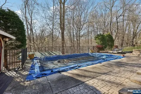 87 Wayne Court North Haledon NJ 07508