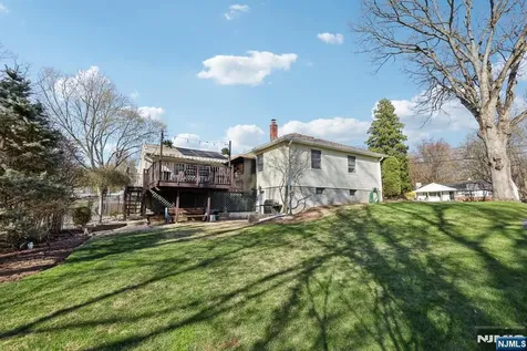 87 Wayne Court North Haledon NJ 07508
