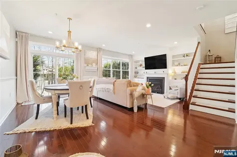 6 Masterson Court Waldwick NJ 07463