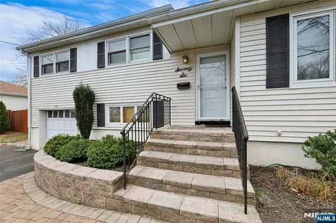 76 Crain Road Paramus NJ 07652